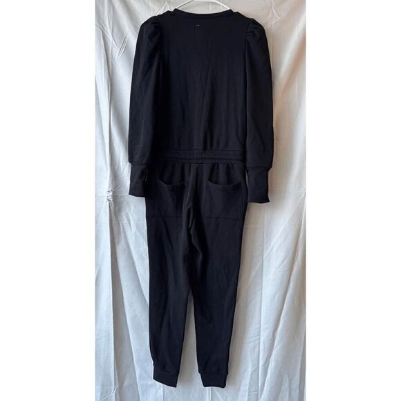 Chaser Evereve Exclusive Puff Sleeve Zipper Front Jumpsuit in True Black Size XS - Picture 2 of 2